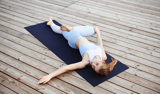 Supine-Twist-(Supta-Matsyendrasana)